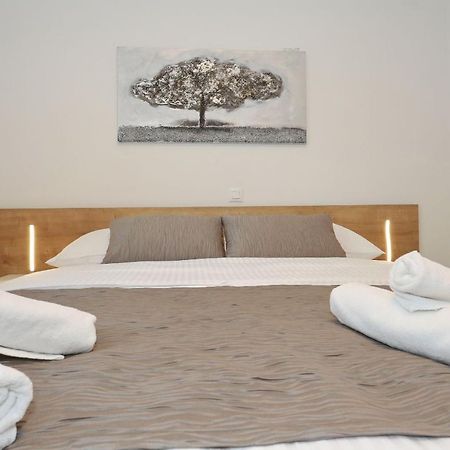 Villa Ankora 2 With Heated Pool 비오그라드나모루 외부 사진