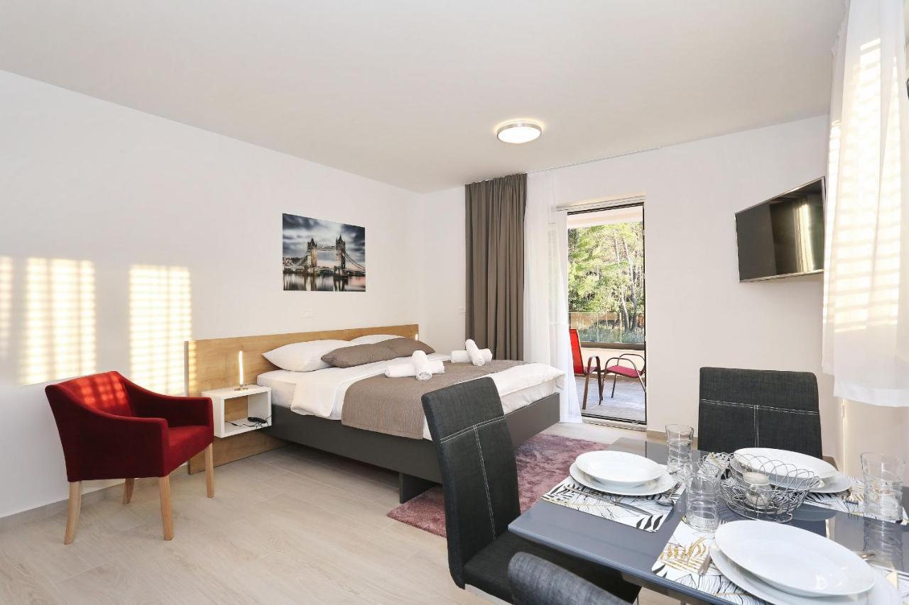 Villa Ankora 2 With Heated Pool 비오그라드나모루 외부 사진