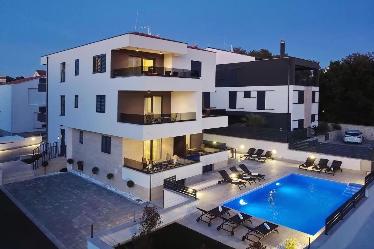 Villa Ankora 2 With Heated Pool 비오그라드나모루 외부 사진