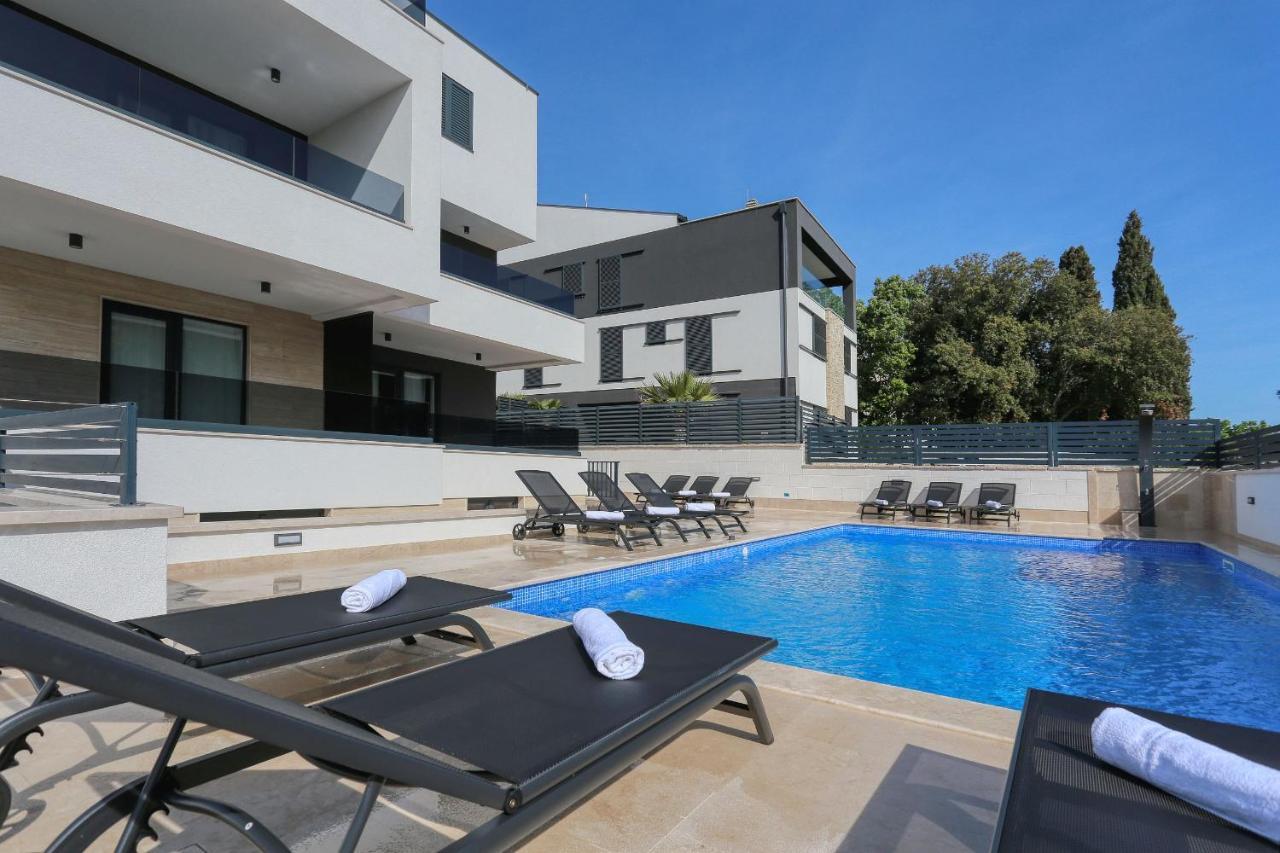 Villa Ankora 2 With Heated Pool 비오그라드나모루 외부 사진