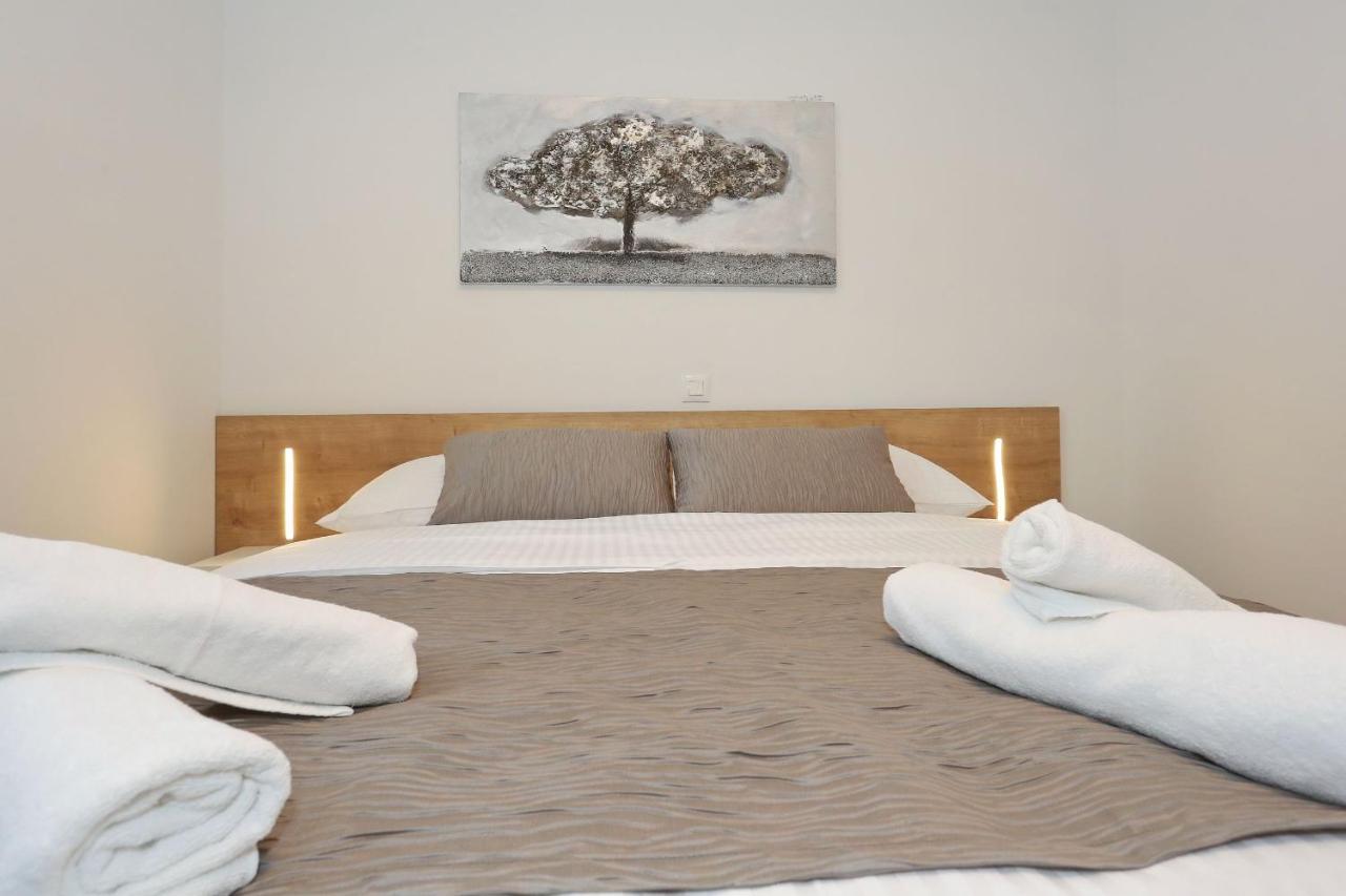 Villa Ankora 2 With Heated Pool 비오그라드나모루 외부 사진