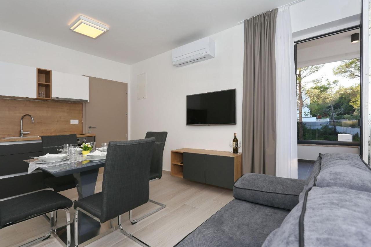 Villa Ankora 2 With Heated Pool 비오그라드나모루 외부 사진