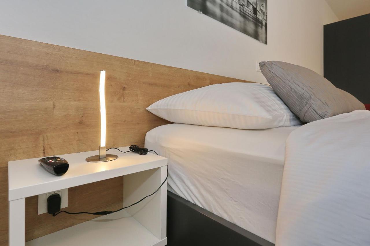 Villa Ankora 2 With Heated Pool 비오그라드나모루 외부 사진