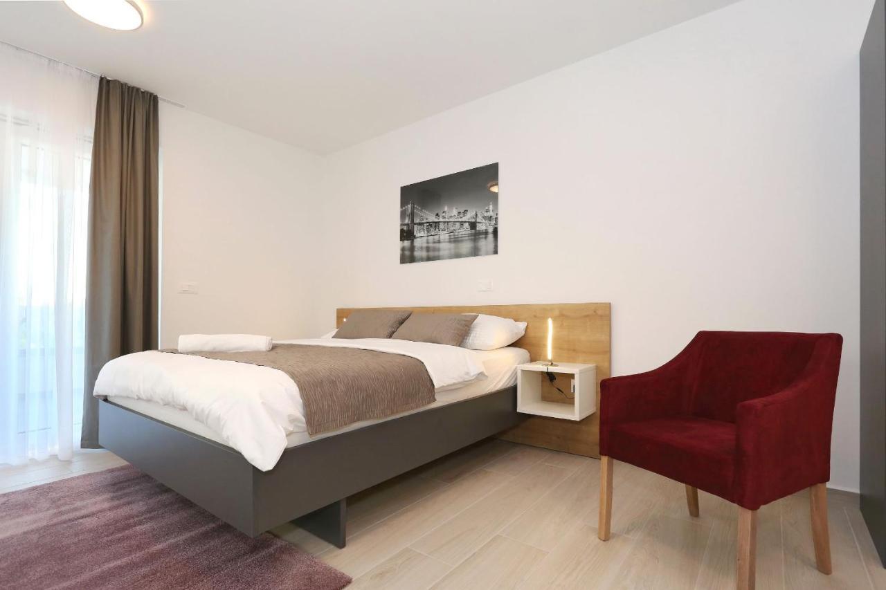 Villa Ankora 2 With Heated Pool 비오그라드나모루 외부 사진