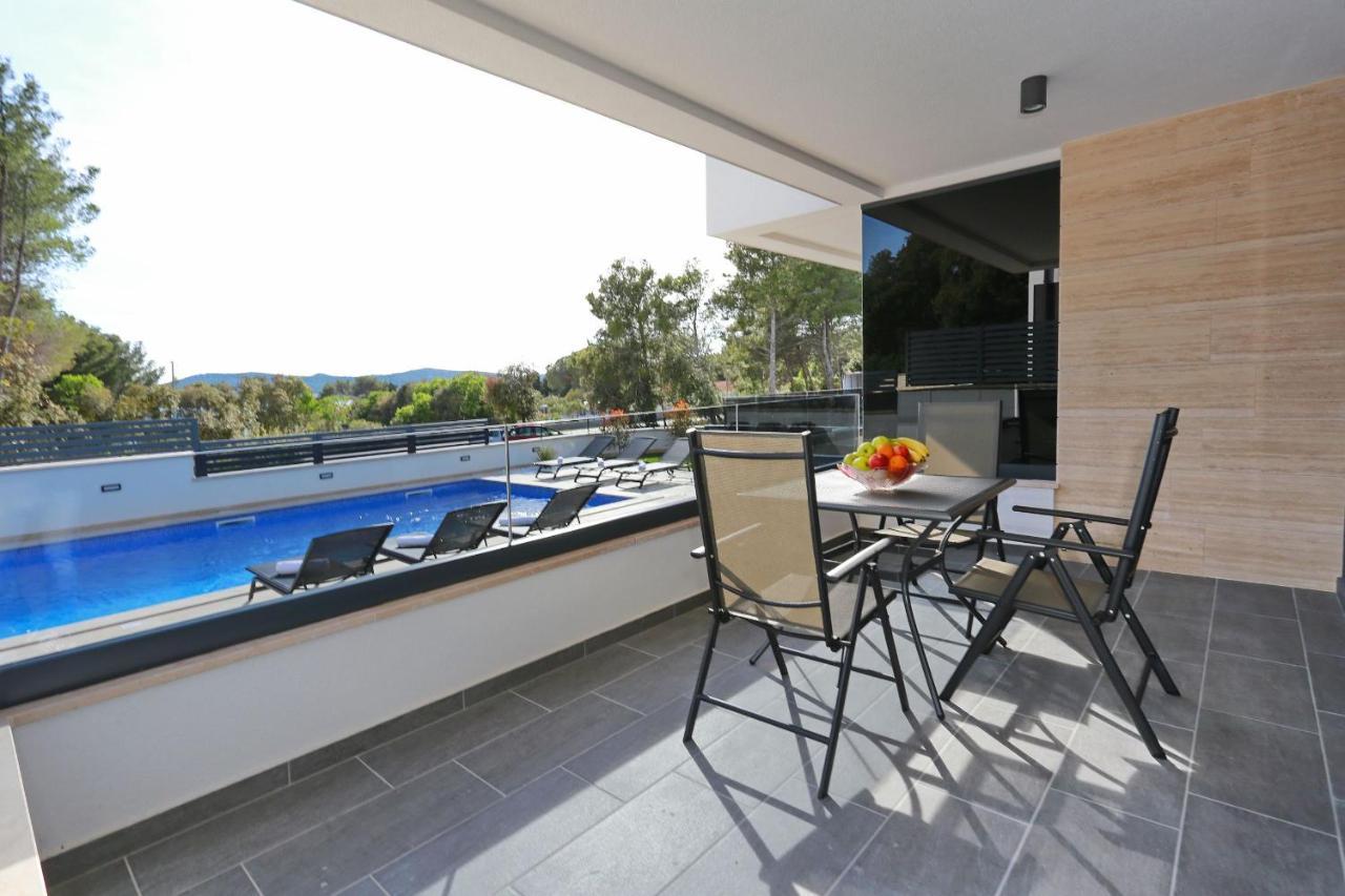 Villa Ankora 2 With Heated Pool 비오그라드나모루 외부 사진